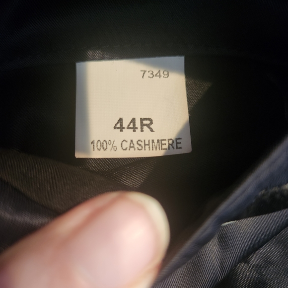 JOS A BANKS 100% CASHMERE NAVY sport Coat. 44R - Picture 6 of 6